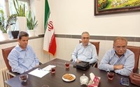 نشست رئیس دانشکده علوم پزشکی با مدیران بیمارستان‌ها و کارشناسان نظارت بر دارو و درمان شهرستان میاندوآب برگزار شد
