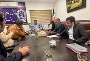 نشست-خبری-دکتر-یوسف-روستا،-ریاست-دانشکده-علوم-پزشکی-و-خدمات-بهداشتی-درمانی-میاندوآب-با-اصحاب-رسانه-و-خبرنگاران-بمناسبت-هفته-سلامت