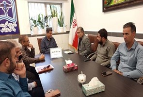 حضور-جمعی-از-کارکنان-حوزه-سلامت-در-دفتر-ریاست-دانشکده-علوم-پزشکی-میاندوآب-به-مناسبت-روز-پزشک